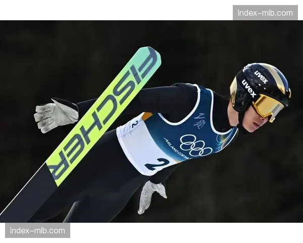 挪威选手奥夫特布罗北欧两项团体短距离0.5秒优势夺金，成就个人三金王