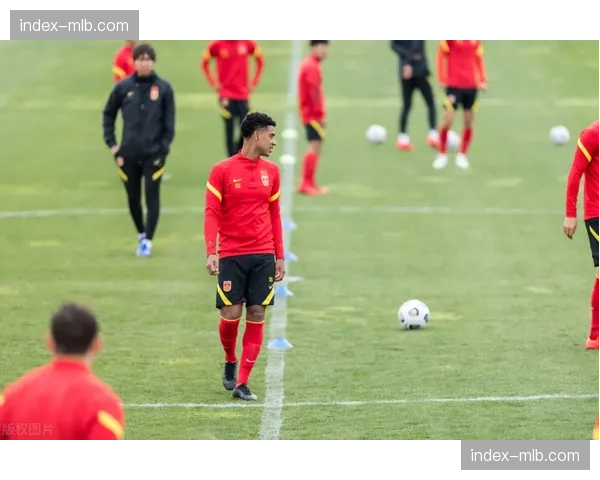 【2026年4月CBA联赛·人物·动态郭艾伦恢复个人训练，视频中重点练习了快速推进中的变向上篮